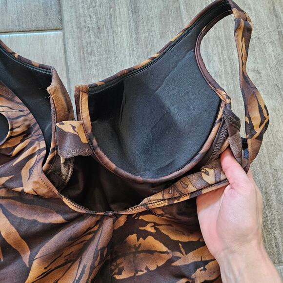 Miraclesuit One Piece Swimsuit Size 14 Brown Tropical Leaf Underwire Ruched - Picture 6 of 10